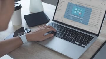 ビジネスメール詐欺（BEC詐欺）とは｜フィッシングとの違いや事例・対策を紹介