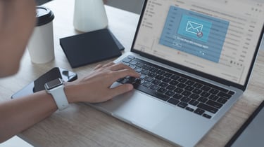 増加するビジネスメール詐欺（BEC詐欺）に注意｜事例や対策を紹介