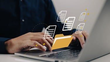 ファイル共有にはどのような方法がある? セキュリティリスクも解説
